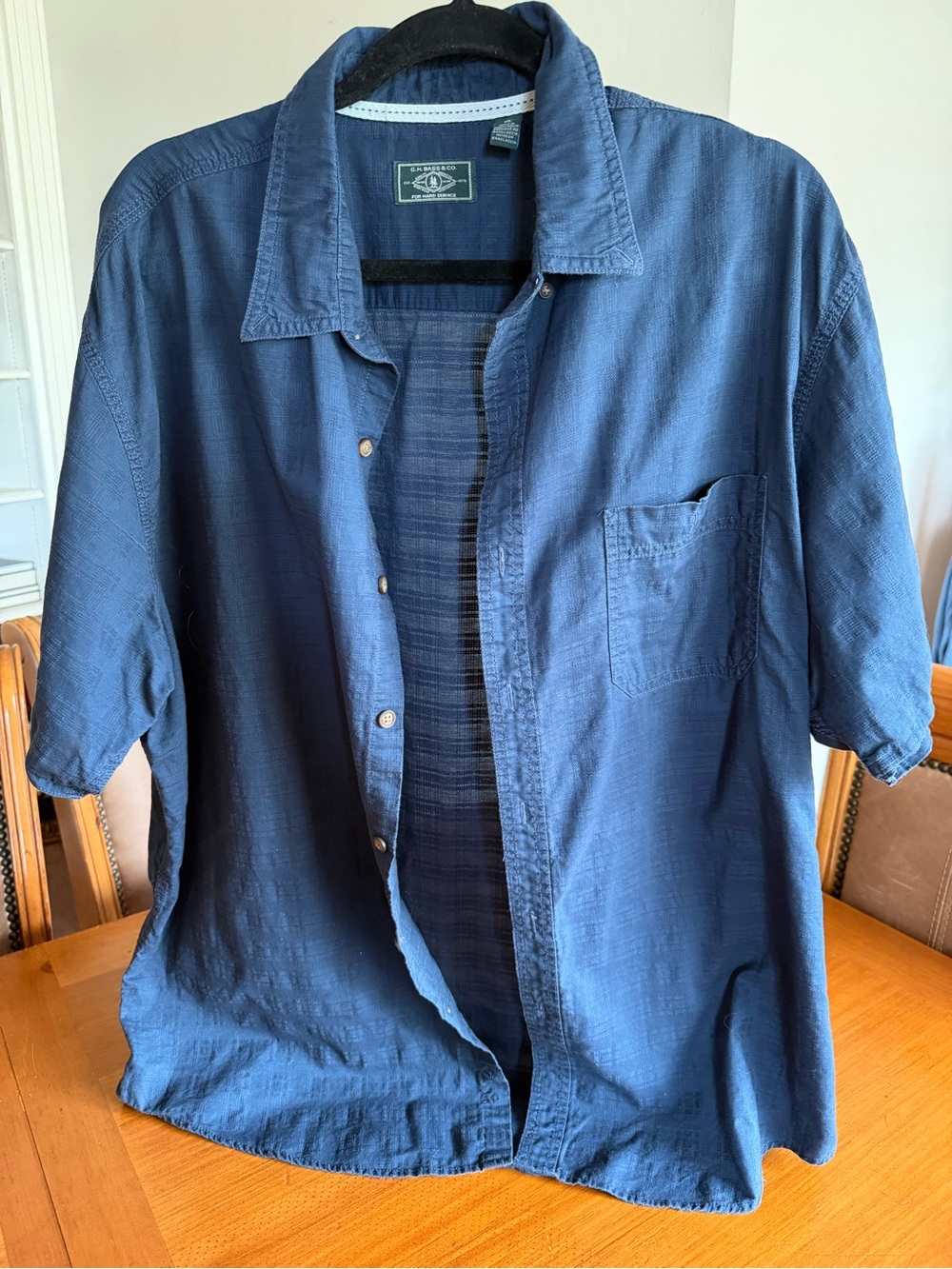 G.H. Bass & Co. Navy Textured Short-Sleeve Button Shirt